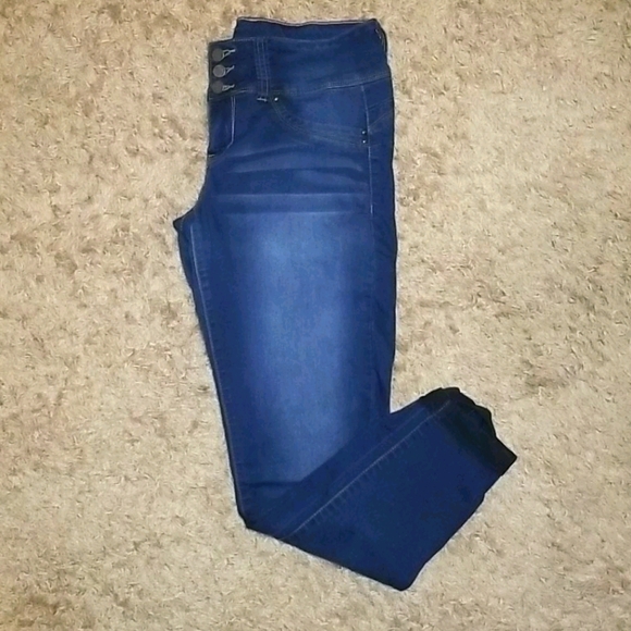 YMI Denim - YMI Jeans Wanna Betta Butt?